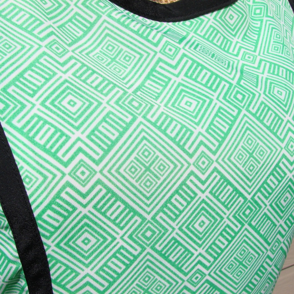 1480 New York & Co green Geometric print Dress XS - Picture 4 of 8